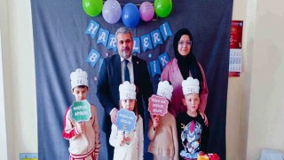Minik öğrencilerin harfleri bitirme sevinci