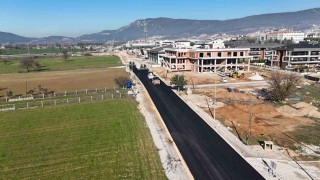 Muğla Büyükşehir, Menteşede yol yatırımlarını aralıksız sürdürüyor