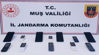 Muşta kaçak cep telefonu operasyonu