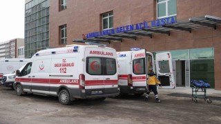 Niğdede iki otomobil çarpıştı: 6 yaralı
