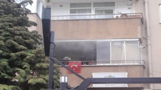 Ocakta unutulan yemek yangına sebep oldu