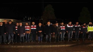 Ordu protokolü, görevi başındaki personelin yeni yılını kutladı