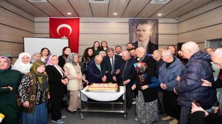 Osmangazi Belediyesi Alzheimer Gündüz Bakım Evi 3. yılını kutladı