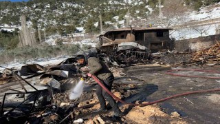 Osmaniyede hızar atölyesi yangında kül oldu