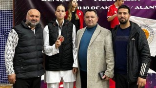 Osmaniyeli Sporcular Antalya’dan Madalyayla Döndü