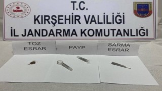 Otomobilde uyuşturucu yakalandı