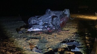 Otomobiller kavşakta çarpıştı: 4 yaralı