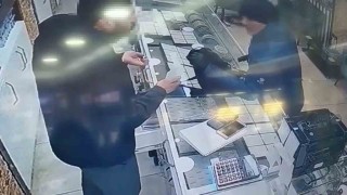 Pendikte oyuncak silahla soygun girişiminde bulunan şüpheli tutuklandı