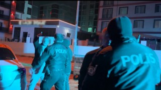 Polise yakalanan alkollü sürücüden muhabire tepki: O telefonu kırarım