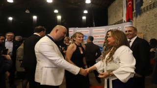 Prof. Dr. Aysun Baya Sağlık Turizminin Küresel Vizyon ödülü