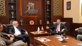 Rektör Kırışık KARDEMİR Genel Müdürü Peker ile bir araya geldi