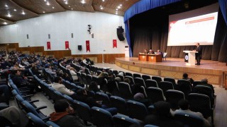 Rektör Prof. Dr. Göktaş, akademik personelle bir araya geldi