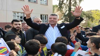 Sadettin Saran: Fenerbahçeyi bu sene şampiyon yaparak birçok çocuğumuzu Fenerbahçeli yapacağız