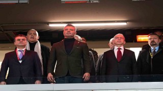 Sadettin Saran, ilk kupasını kazandı
