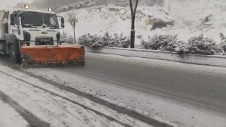 Şahinbey Belediyesinden kar yağışına anında müdahale