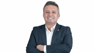 Şahin’den Kadıköy Camii Çıkışı