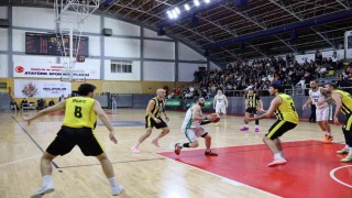 Sakarya Büyükşehir Basketbol galibiyet serisini 12ye çıkardı