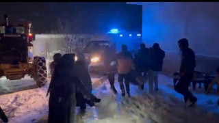 Sancısı tutan hamile kadın için ekipler seferber oldu