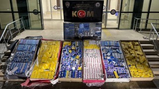Şanlıurfada 40 bin paket kaçak sigara ele geçirildi