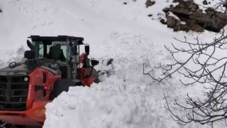 Sasonda kapanan mezra yolları ulaşıma açıldı