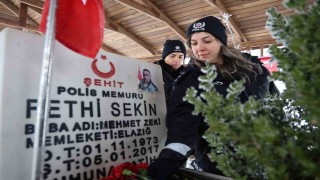 Şehit Fethi Sekin kabri başında anıldı