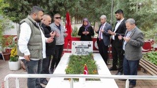 Şehit Mustafa Kozakın annesi Gülşen Kozakı duygulandıran ziyaret