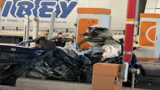 Silivri Kuzey Marmara gişelerinde feci kaza: 2 ölü, 1 ağır yaralı