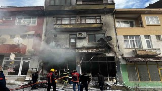 Sinopta motosiklet tamirhanesinde yangın: 1 yaralı