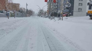 Şırnakta eğitime kar engeli: 2 Ocakta okullar tatil