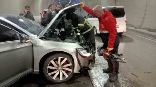 Şırnakta tünelde can pazarı: Zincirleme kazada 1 ölü, 8 yaralı