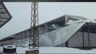 Siverekte kar felaketi: Ahırlar ve sanayi sitelerinde çatılar çöktü