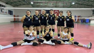 Söğütspor Kadın Voleybol Takımı Bölgesel Ligde mücadele edecek