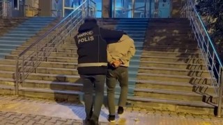 Sokak satıcılarına operasyon: 8 gözaltı