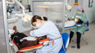 SÜ Diş Hekimliği Fakültesinde ilk muayeneler randevusuz yapılıyor