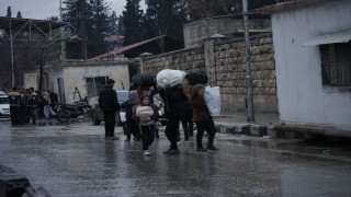 Suriyede terör örgütü SDGye yönelik muhtemel saldırı öncesinde sivillerin tahliyesi sürüyor