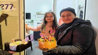 Sürpriz doğum günüyle yüzü gülen Alyanın dileği yürekleri ısıttı