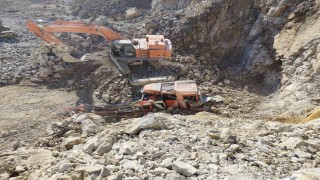 Taş ocağında yaşanan iş kazasında yaralanan işçi hayatını kaybetti