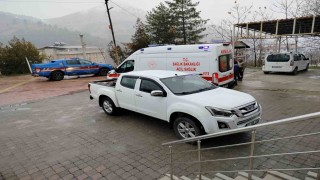 Tavşan avında kazara arkadaşını vurdu