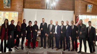 Tavşanlı Berberler ve Kuaförler Odasında Onur Düvenli yeniden seçildi