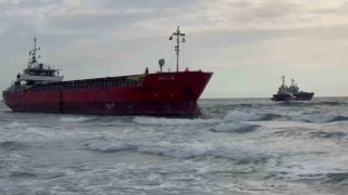 Tekirdağda karaya oturan gemi kurtarıldı