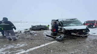 Tekirdağda otomobille kamyonet çarpıştı: 1 ölü, 3 yaralı