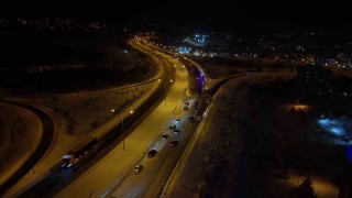 TEM Otoyolunun Bolu geçişi 7 saat sonra ulaşıma açıldı