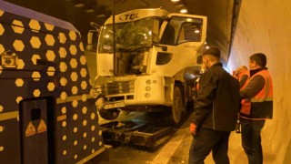 TEMdeki zincirleme kaza trafiği durma noktasına getirdi