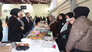 Tercanda Gazzeye destek için hayır çarşısı düzenlendi