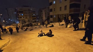 Tokatta ölümüne kar eğlencesi