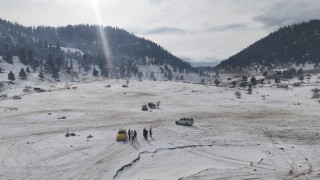 Torosların zirveleri beyaza büründü, Antalyalılar kar keyfini doyasıya yaşadı