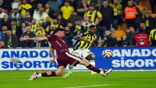 Trendyol Süper Lig: Fenerbahçe: 1 - Göztepe: 1 (İlk yarı)