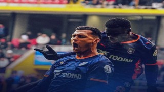 Trendyol Süper Lig: Kayserispor: 0 - RAMS Başakşehir: 1 (İlk yarı)