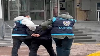 Üç farklı ilde 4 aranması ve 23 yıl kesinleşmiş hapsi bulunan şahıs yakalandı