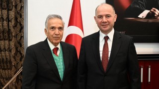 Usta Gazeteci Donat Osmaniye’de